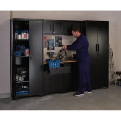 Double Garage Workstation