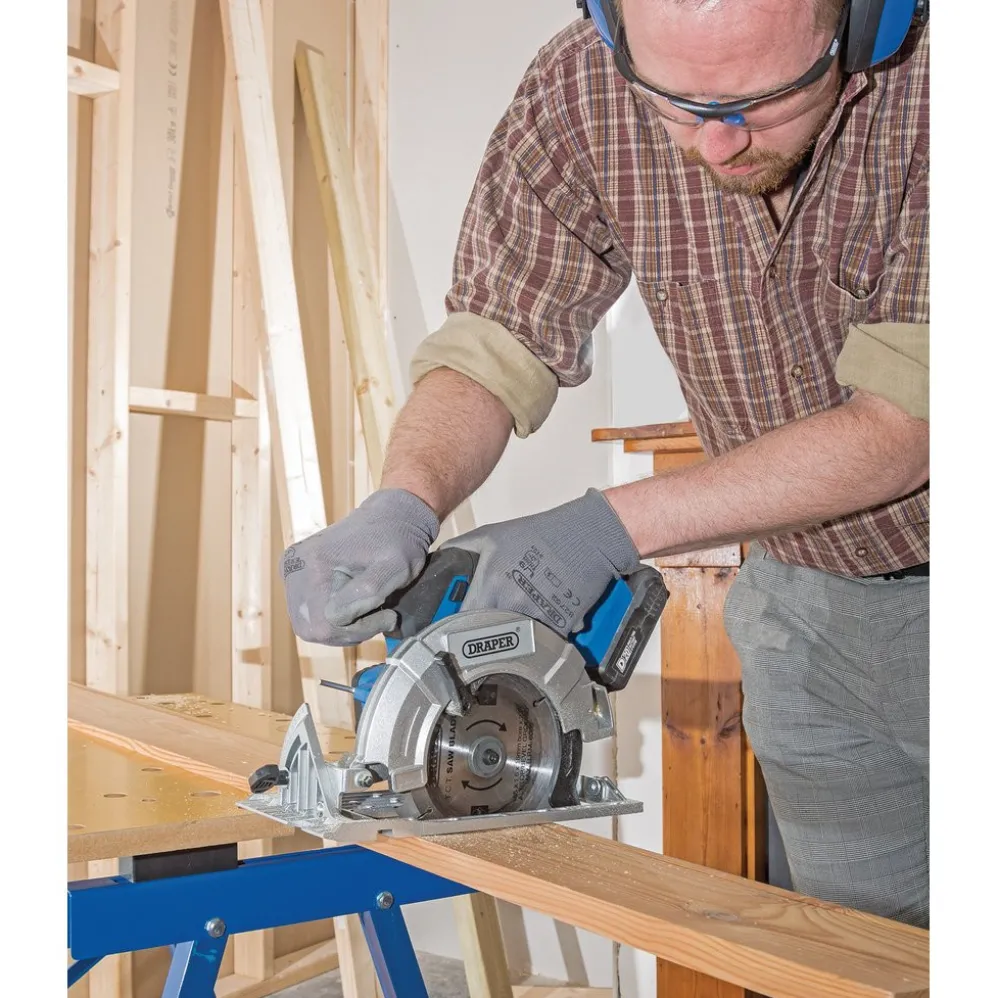 D20 20V Brushless Circular Saw, 1 x 3.0Ah Battery, 1 x Fast Charger