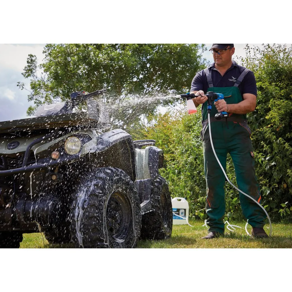D20 20V Cordless Pressure Washer Kit, 1 x 2.0Ah Battery, 1 x Fast Charger