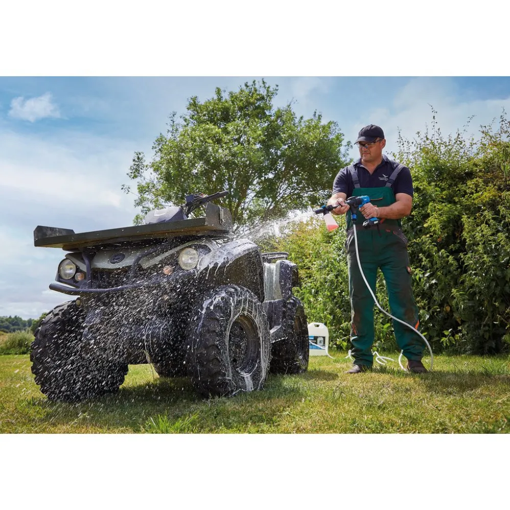 D20 20V Cordless Pressure Washer Kit, 1 x 2.0Ah Battery, 1 x Fast Charger