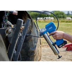 D20 20V Grease Gun Kit, 1 x 2.0Ah Battery, 1 x Charger (3 Piece)