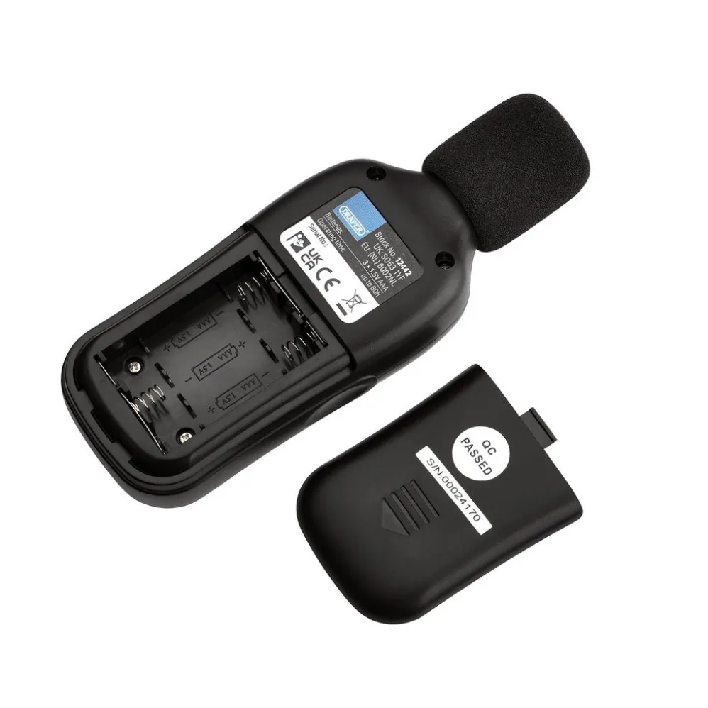 Handheld Digital Sound Level Meter, 35-135dB and -20 to +70°C